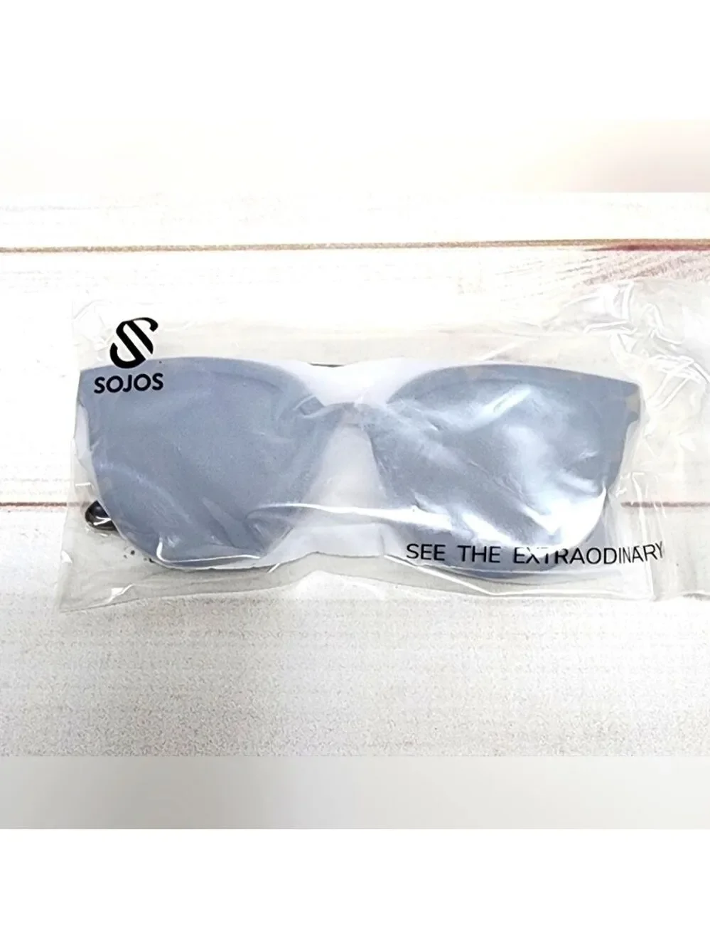 Sojos Round Polarized Sunglasses with UV Protection - New In Box